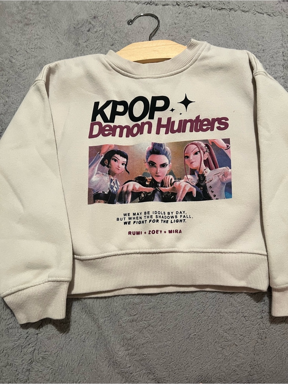 Zara Cream KPOP Demon Hunters Graphic Sweatshirt